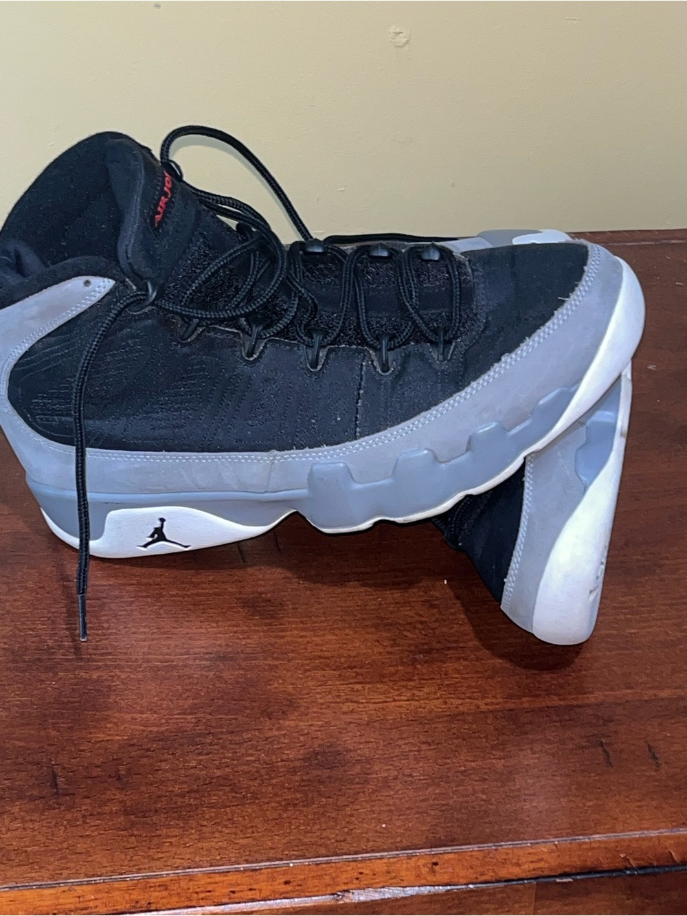 Air Jordan 9 Retro “Particle Grey” Men’s Size 9